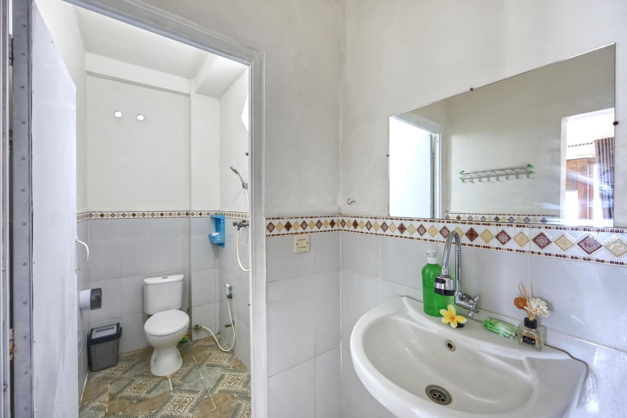 Bagus Cottage Batununggul 部屋 写真