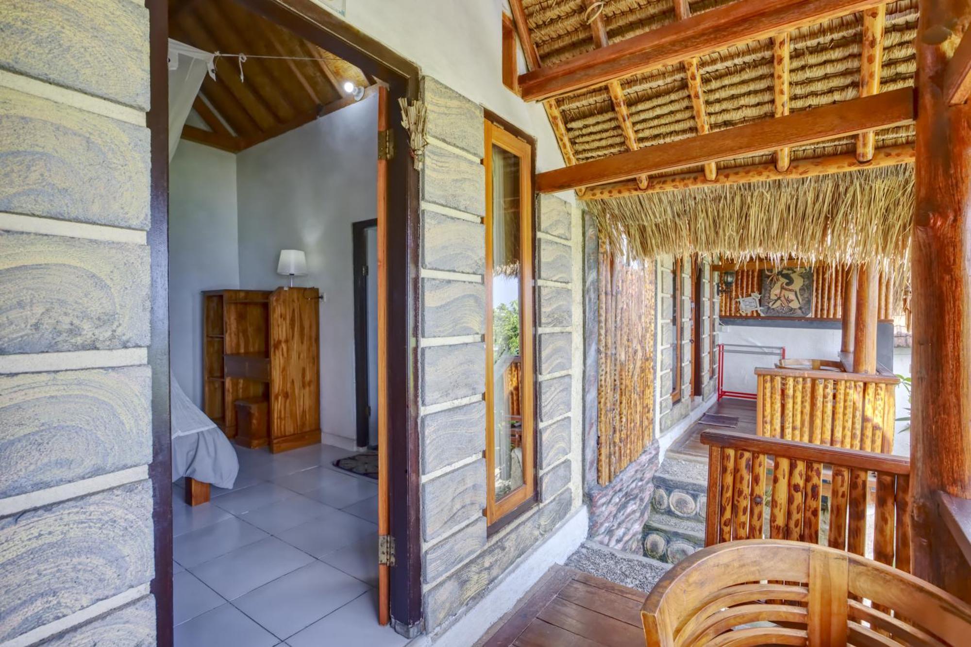 Bagus Cottage Batununggul 部屋 写真